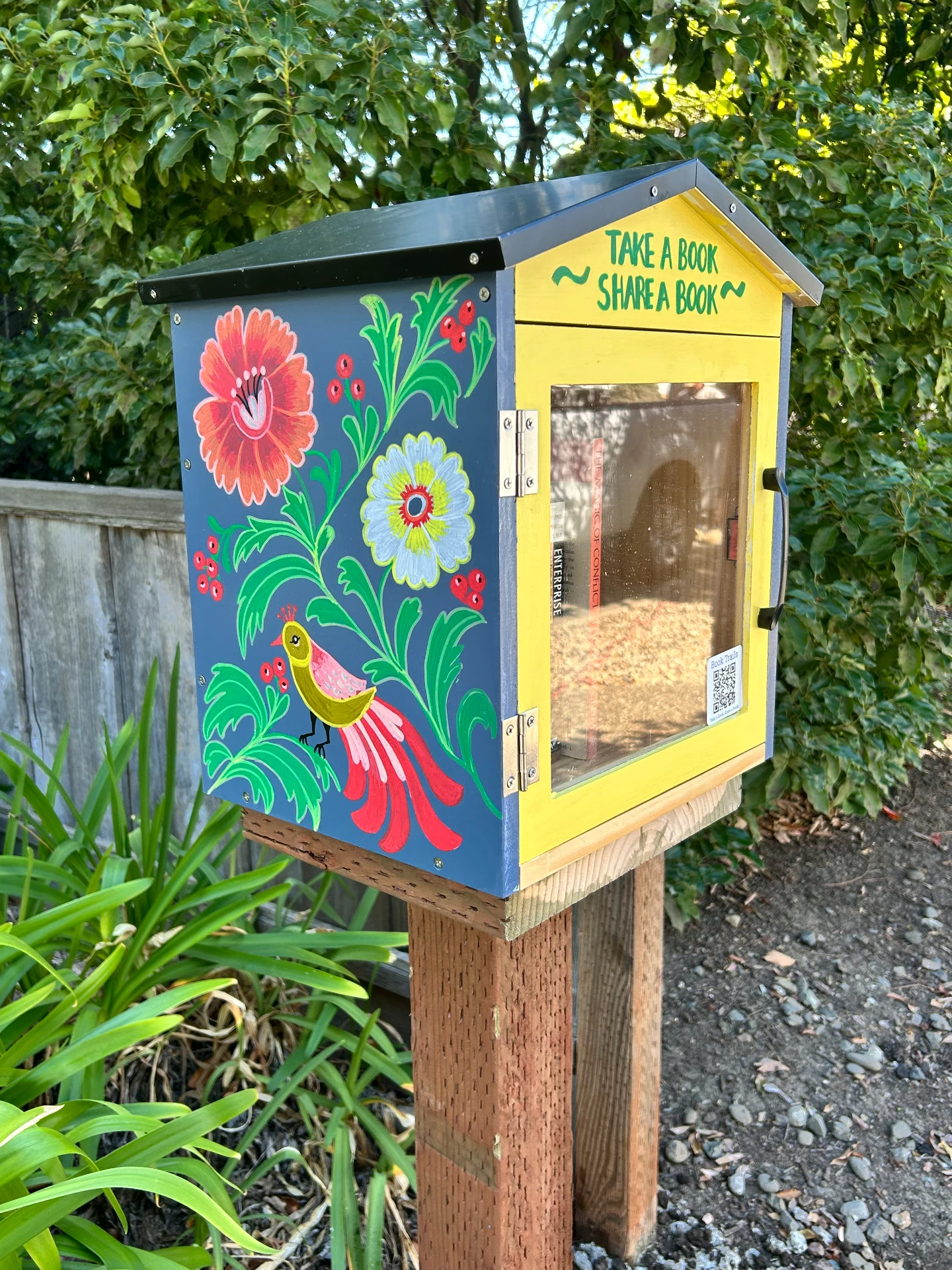 Ukrainian Floral Art book box in Almaden