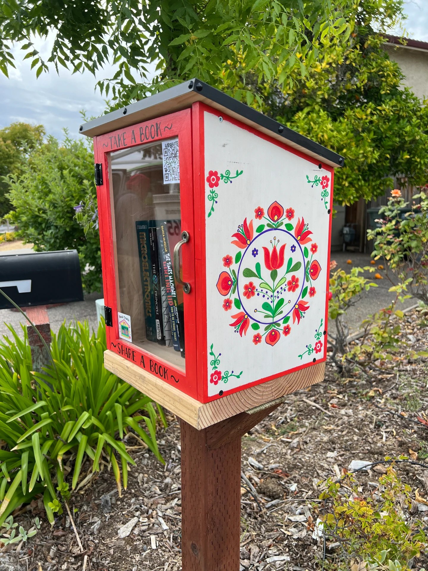 Hungarian Garden Box book box in Cupertino